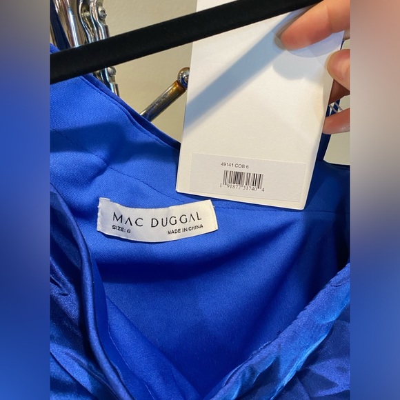 NWT SOLD OUT Cobalt blue sz 6 Mac Duggal gown - Picture 7 of 11